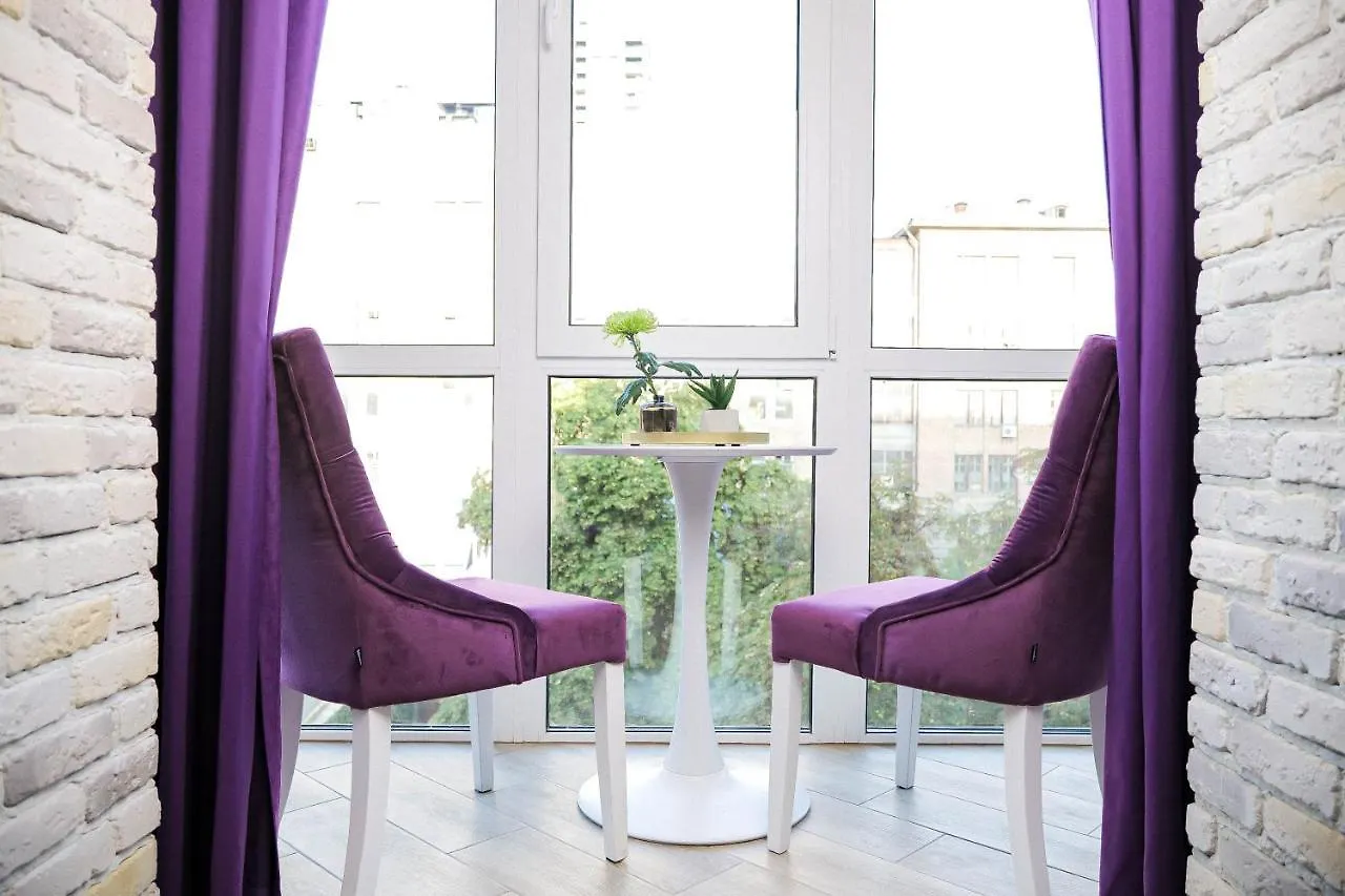 Freedom Apartments In City Center Kijów